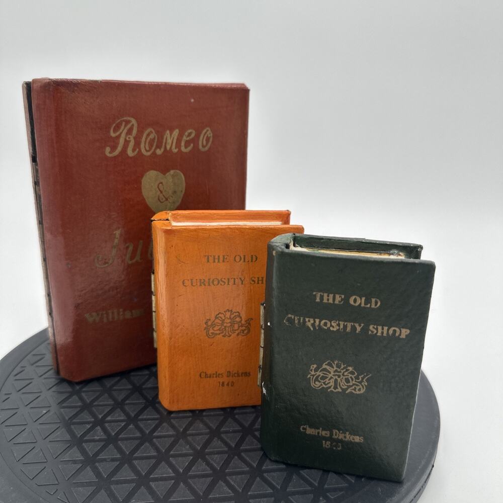 Set Of 3 Curiosity Shop, Faux Storage Book Nesting Boxes Charles Dickens